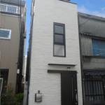 【防火地域の木造3階建て住宅】敷地13.41坪｜延床26.67坪！<br>建物の間口2ｍ62cm！奥様ご希望の対面式キッチンも実現