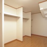 【地下なのに明るい応接室】敷地29.22坪｜延床58.16坪！<br>ご主人たってのこだわり、檜のお風呂でリラックスの家