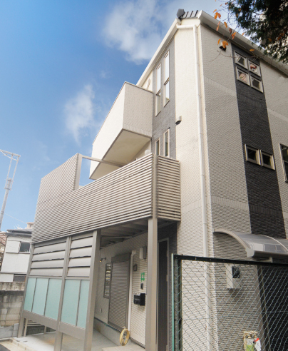 【狭小・変型敷地の３階建て住宅】敷地21.64坪｜延床32.43坪！工夫を凝らした畳使いでくつろぎの空間に
