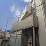 【狭小・変型敷地の３階建て住宅】敷地21.64坪｜延床32.43坪！<br>工夫を凝らした畳使いでくつろぎの空間に