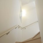 【狭小・変型敷地の３階建て住宅】敷地21.64坪｜延床32.43坪！<br>工夫を凝らした畳使いでくつろぎの空間に