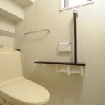 【狭小・変型敷地の３階建て住宅】敷地21.64坪｜延床32.43坪！<br>工夫を凝らした畳使いでくつろぎの空間に
