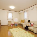 【混構造の家】敷地10.59坪｜延床24.49坪！<br>約10坪の敷地で１階ガレージ。解決策は１階に鉄骨、２～３階が木造の混構造