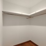 【３階建て狭小住宅】敷地40.65坪｜延床23.42坪！<br>旗竿地でも光あふれる開放的な空間を実現。鉄骨階段と飾り梁が魅力