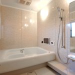 【ロフト付き二世帯住宅】敷地81.61坪｜延床84.01坪！<br>吹き抜けで開放的なリビングが特徴。将来の二世帯を考えた工夫満載