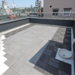 【屋上付き二世帯住宅】敷地36.25坪｜延床82.81坪！<br>変形地でも『鉄骨造並み』の広い間口で車3台が置けるビルトインガレージ