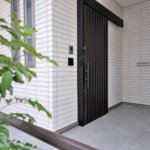 【ロフト付き二世帯住宅】敷地81.61坪｜延床84.01坪！<br>吹き抜けで開放的なリビングが特徴。将来の二世帯を考えた工夫満載