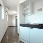 【屋上付き二世帯住宅】敷地36.25坪｜延床82.81坪！<br>変形地でも『鉄骨造並み』の広い間口で車3台が置けるビルトインガレージ