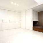 【ロフト付き二世帯住宅】敷地81.61坪｜延床84.01坪！<br>吹き抜けで開放的なリビングが特徴。将来の二世帯を考えた工夫満載