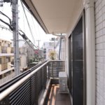 【屋上付き3階建て住宅】敷地27.90坪｜延床49.34坪！<br>パントリーから趣味のスペースまで造作の稼動棚で空間をうまく使った住宅