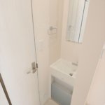 【屋上付き3階建て住宅】敷地27.90坪｜延床49.34坪！<br>パントリーから趣味のスペースまで造作の稼動棚で空間をうまく使った住宅