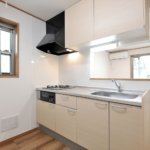 【設備にこだわった賃貸住宅】敷地21.37坪|延床33.93坪!<br>閑静な住宅街で1階は単世帯向け、2~3階はファミリー向けの賃貸住宅