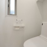 【屋上付き3階建て住宅】敷地27.90坪｜延床49.34坪！<br>パントリーから趣味のスペースまで造作の稼動棚で空間をうまく使った住宅