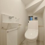 【屋上付き3階建て住宅】敷地27.90坪｜延床49.34坪！<br>パントリーから趣味のスペースまで造作の稼動棚で空間をうまく使った住宅