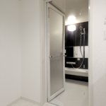【屋上付き3階建て住宅】敷地27.90坪｜延床49.34坪！<br>パントリーから趣味のスペースまで造作の稼動棚で空間をうまく使った住宅