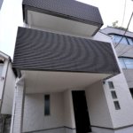 【屋上付き3階建て住宅】敷地27.90坪｜延床49.34坪！<br>パントリーから趣味のスペースまで造作の稼動棚で空間をうまく使った住宅