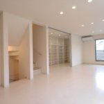 【屋上付き3階建て住宅】敷地27.90坪｜延床49.34坪！<br>パントリーから趣味のスペースまで造作の稼動棚で空間をうまく使った住宅
