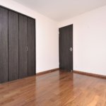 【屋上と屋根裏収納】敷地34.98坪｜延床35.19坪！<br>2階の上空間を上手に使った白黒のコントラストがスタイリッシュな注文住宅