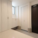 【屋上付き3階建て住宅】敷地27.90坪｜延床49.34坪！<br>パントリーから趣味のスペースまで造作の稼動棚で空間をうまく使った住宅