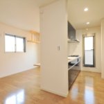 【街道沿い・狭小・屋上】敷地22.1坪｜延床29.9坪！<br>１階で愛車を眺め、屋上で家庭菜園を楽しむ、夫婦夢の注文住宅