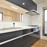 【1階賃貸併用】敷地25.18坪｜延床44.02坪！<br>防音対策バッチリ。キレイな外観が長続きする総タイル張りの3階建て住宅