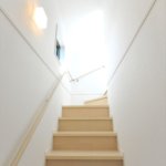 【約15.5畳の屋上付き】敷地24.48坪｜延床32.93坪！<br>外観は美しい白タイルに各部屋使い勝手＆カラーにもこだわる３階建て