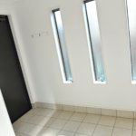 【約15.5畳の屋上付き】敷地24.48坪｜延床32.93坪！<br>外観は美しい白タイルに各部屋使い勝手＆カラーにもこだわる３階建て