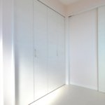 【約15.5畳の屋上付き】敷地24.48坪｜延床32.93坪！<br>外観は美しい白タイルに各部屋使い勝手＆カラーにもこだわる３階建て