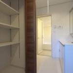 【高級かつスタイリッシュな外観】敷地30.03坪｜延床39.67坪！<br>法規制ギリギリまで広げた３階北側斜線部分は収納スペースに