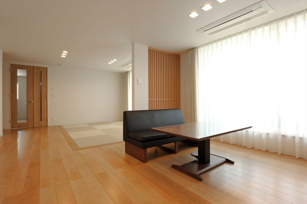 alt=“見出し画像　東京　注文住宅　二世帯住宅”