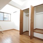 【木造耐火の家】敷地17.33坪｜延床34.35坪！<br>間口が狭くて奥行きがある縦長敷地に狭小３階建て