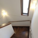 【高級かつスタイリッシュな外観】敷地30.03坪｜延床39.67坪！<br>法規制ギリギリまで広げた３階北側斜線部分は収納スペースに