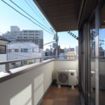 【高級かつスタイリッシュな外観】敷地30.03坪｜延床39.67坪！<br>法規制ギリギリまで広げた３階北側斜線部分は収納スペースに