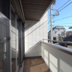 【高級かつスタイリッシュな外観】敷地30.03坪｜延床39.67坪！<br>法規制ギリギリまで広げた３階北側斜線部分は収納スペースに
