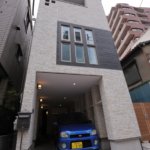 【木造耐火の家】敷地17.33坪｜延床34.35坪！<br>間口が狭くて奥行きがある縦長敷地に狭小３階建て
