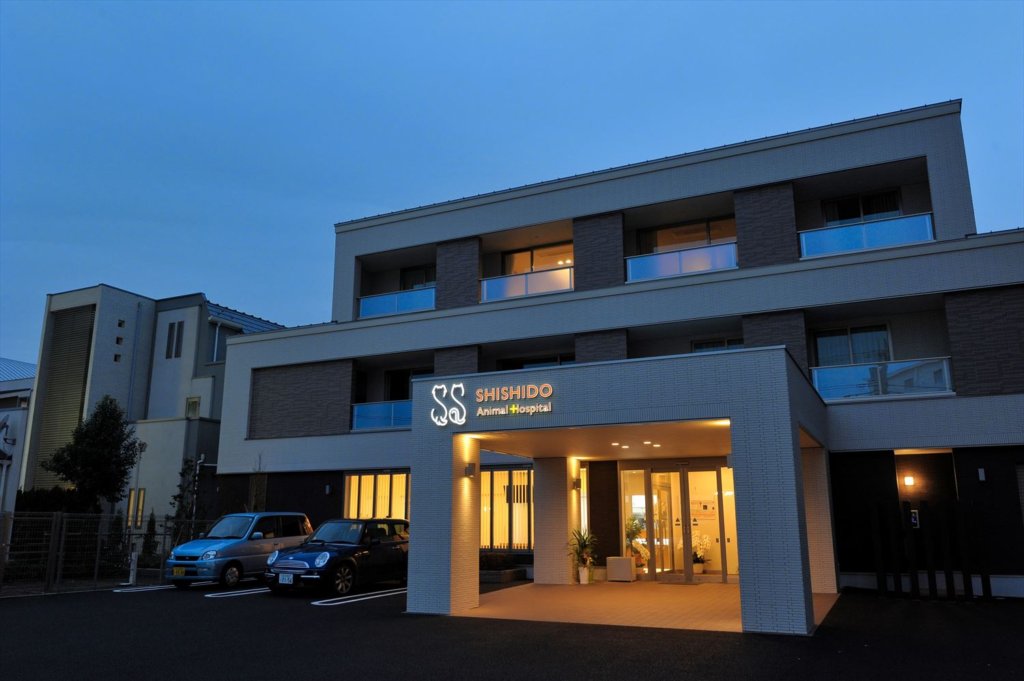 【動物病院併用3階建て住宅】敷地266.9坪|延床216.38坪!<br>ご来院の方を真剣に考えたデザイン&技術のおもてなし