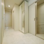 【地下室と半地下でビルトインガレージ】敷地16.15坪｜延床37.25坪！<br>部屋の高さ、建具・家具配置までギリギリを極めた家