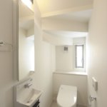 【高級かつスタイリッシュな外観】敷地30.03坪｜延床39.67坪！<br>法規制ギリギリまで広げた３階北側斜線部分は収納スペースに