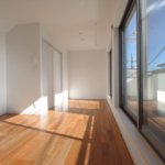 【高級かつスタイリッシュな外観】敷地30.03坪｜延床39.67坪！<br>法規制ギリギリまで広げた３階北側斜線部分は収納スペースに