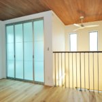 【3階建て屋上付き住宅】敷地31.9坪｜延床40.6坪！<br>「ただいま」が暖かい。家族団らんの工夫が随所に詰まった狭小住宅