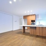 【リノベーション二世帯住宅】敷地34.07坪|延床71.91坪!<br>1階賃貸用店舗・倉庫スペース併用の居住空間が完全に独立した二世帯住宅