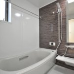 【リノベーション二世帯住宅】敷地34.07坪|延床71.91坪!<br>1階賃貸用店舗・倉庫スペース併用の居住空間が完全に独立した二世帯住宅