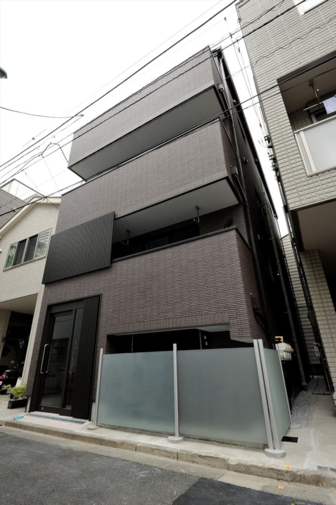 地下室のある家外観