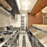 【店舗併用の二世帯住宅】敷地12.95坪｜延床43.16坪！<br>料理人経験のあるクライアントと創ったこだわり住宅