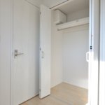 【ＬＤＫの広々空間】敷地17.16坪｜延床27.53坪！<br>オープンな鉄骨階段、吹抜けなど光を多く取り入れた素敵なお住まい