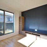 【ＬＤＫの広々空間】敷地17.16坪｜延床27.53坪！<br>オープンな鉄骨階段、吹抜けなど光を多く取り入れた素敵なお住まい