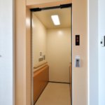 【生活感の無い店舗兼住宅】敷地144.76坪｜延床143.86坪！<br>外観上目を引くかたちを徹底的にこだわりました