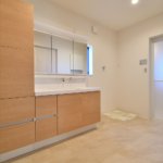 【生活感の無い店舗兼住宅】敷地144.76坪｜延床143.86坪！<br>外観上目を引くかたちを徹底的にこだわりました