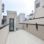 【木造４階建て】敷地10.12坪｜延床27.75坪！<br>限られた敷地に地下と屋上4階の6層住宅