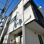 【デザイナーズレジデンス】敷地46坪｜延床93.2坪！<br>室内での快適性、こだわりのキッチンや照明プランニングを実現しました
